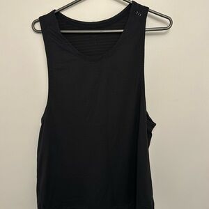 Men’s black lulu lemon tank top in large